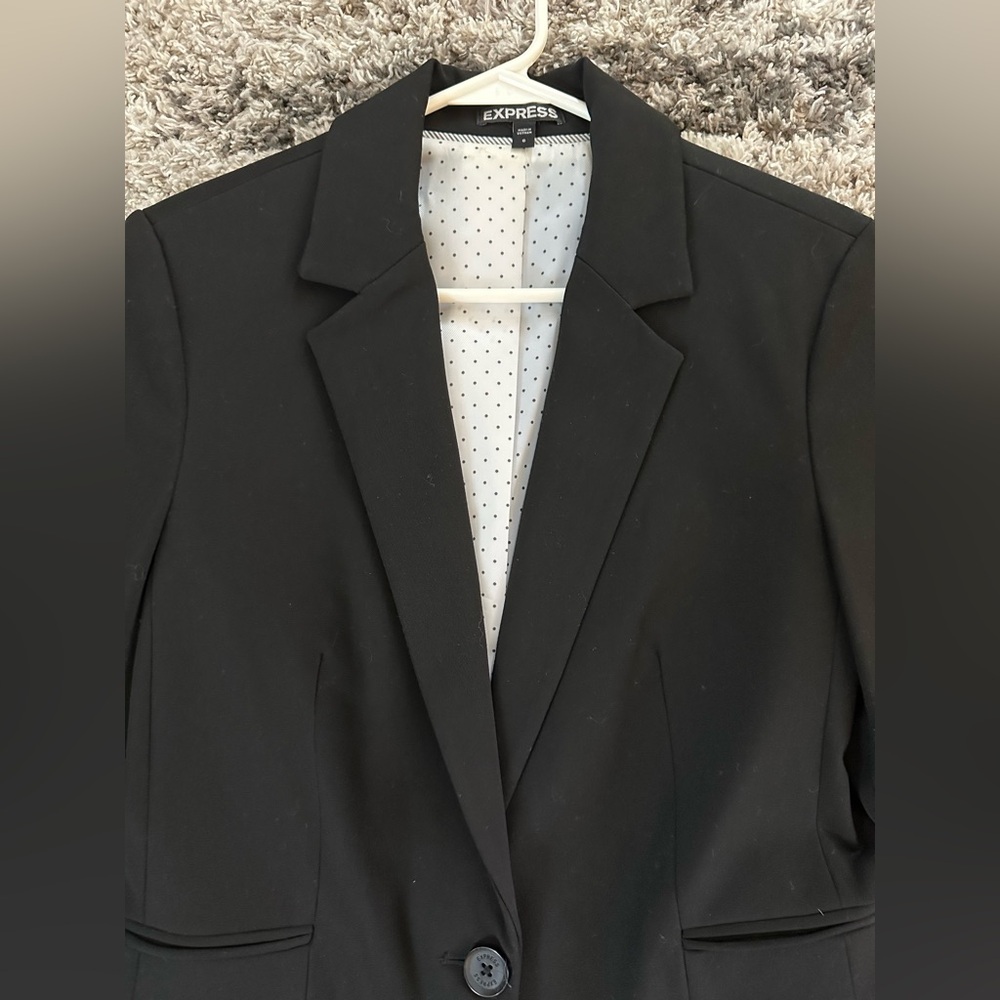 Express Classic Black Blazer - Picture 3 of 8